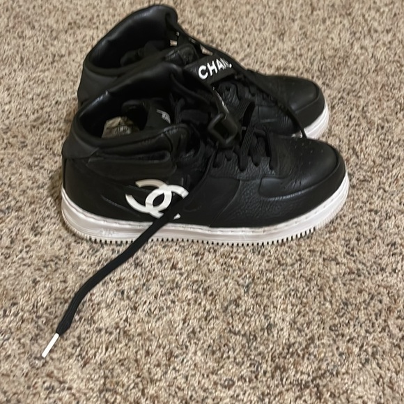 Nike high top with Chanel details men’s size 6 - Picture 2 of 3